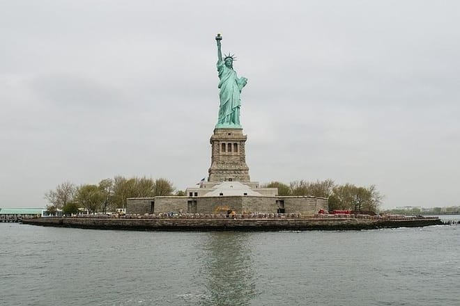 TourPass NY:Statue of Liberty, Ellis Island, 911 Memorial Museum + 60 Min cruise