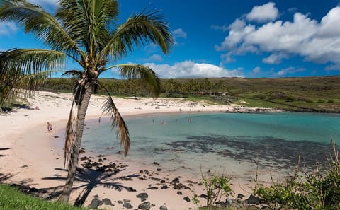 Easter Island Moai Statues Tour: Five Days in Hanga Roa