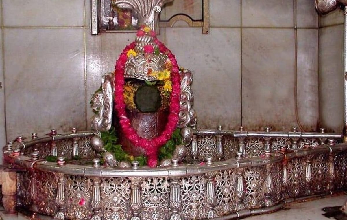 Divine Trail: Pilgrimage from Indore to Ujjain