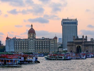 Mumbai and Jyotirlinga Temples Tour in Maharashtra
