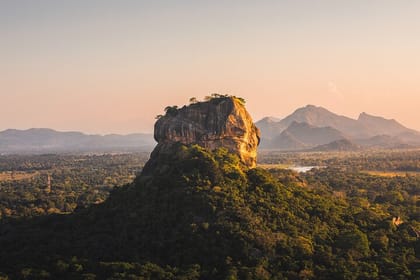 8-Day Sri Lanka Tour from Colombo – Sigiriya, Kandy & Mirissa