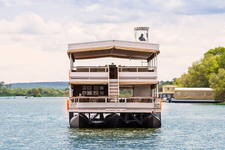 Enjoy the Cruise on the Zambezi River
