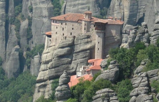 From Athens: Full-Day Private Tour to Meteora