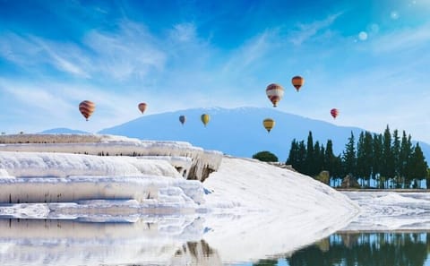 Hot Air Balloon Tour Over Pamukkale's Travertine Terraces