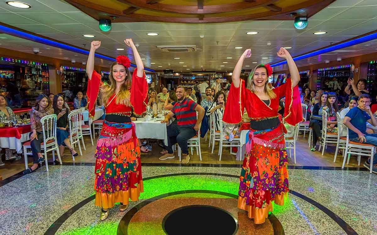 Bosphorus Dinner Cruise with Daytur