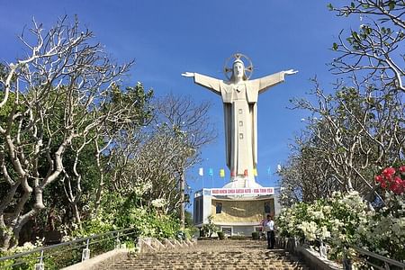 Vung Tau City Tour: Explore Beaches, Christ the King, and Seafood Delights