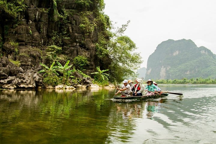 Full-day Exploring Hoa Lu And Trang An Grottoes