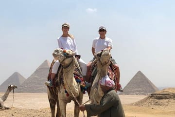 Guided Full Day Tour of Giza Pyramids and Old Cairo