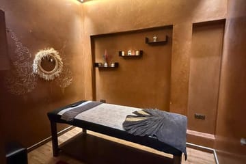 Marrakech Traditional Hammam and Massage Experience with Pickup