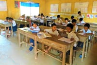 Koh Dach Silk Island and Phnom Penh Full Day Private Tour 4