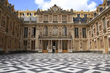 Versailles and Marie Antoinette's Estate Day Trip from Paris