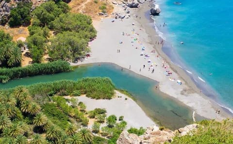 Private Tour of Rethymno Old Town and Kourtaliotiko Waterfalls