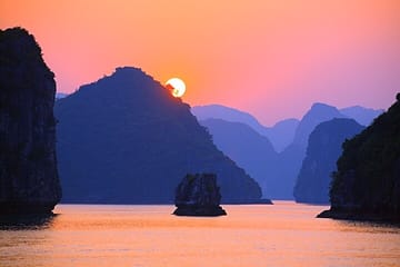 3-hour admiring the sunset on Lan Ha Bay: Kayaking, Swimming