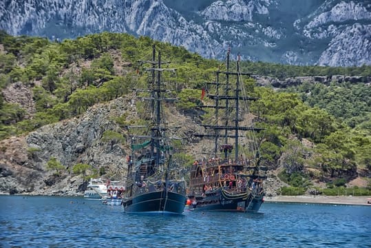 Side: Blau Laguna Boat Trip