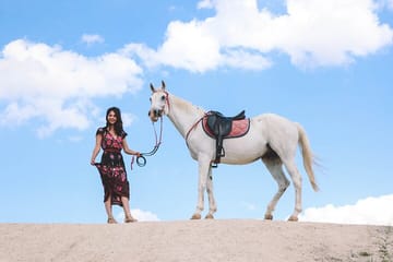 One-Hour Beach Horse Riding with Transfer from Hurghada