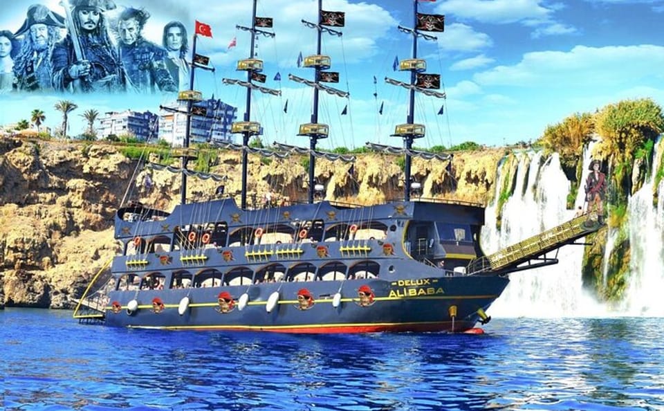 Antalya Coastal Tour with Boat Ride and Düden Waterfall Visit
