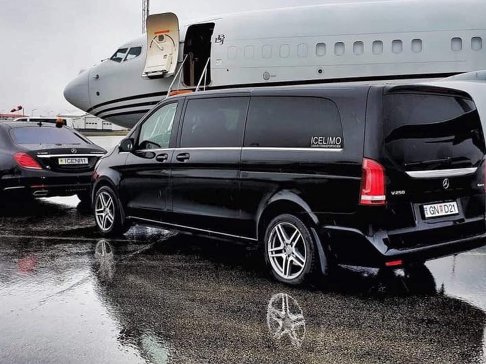 Private Transfer Airport Akureyri - Akureyri — Icelimo Luxury Travel