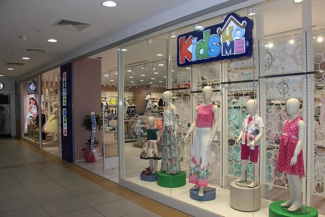 Journey from Traditional Markets to Modern Malls 6