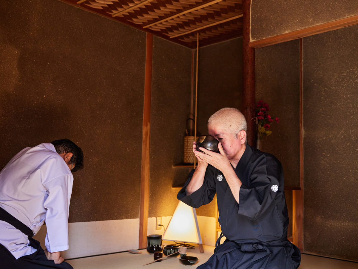 In Heritage home the Sando-Tea, Flowers, Shodo—deeply embody