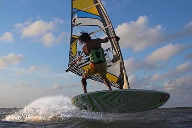 Wind Surfing in Bentota 2