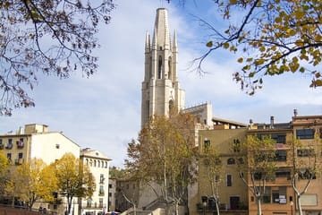 Private Walking Tour of Girona's Historic Sites and Landmarks