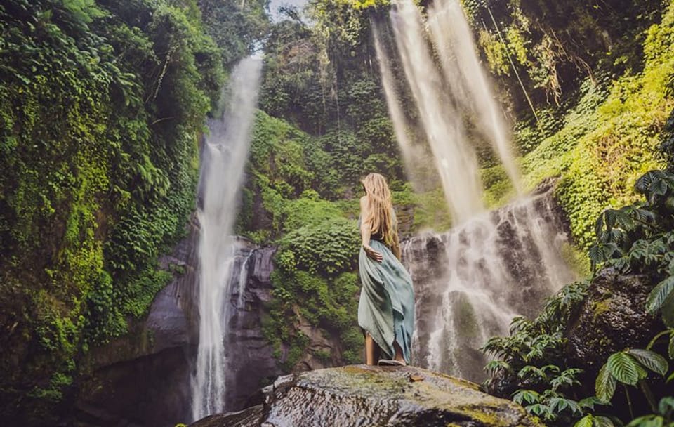 Private Day Tour to Sekumpul Waterfall and Ulun Danu Temple