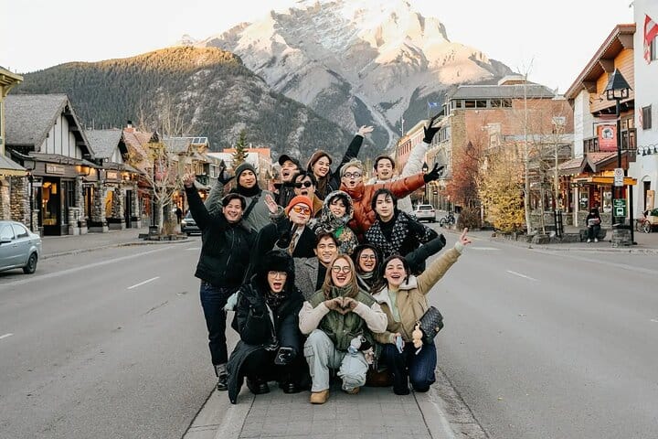 Banff Explorer Private Tour with Lake Louise and Moraine Lake