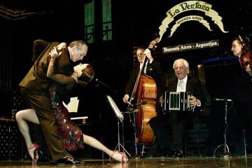 Tigre Delta Tour with Dinner and Tango Show in Buenos Aires