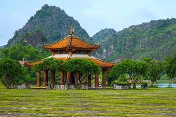 Tam Coc River Day Tour from Hanoi with Hoa Lu Visit