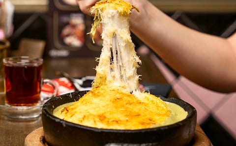 Istanbul Culinary Tour: Discover Local Flavors and Street Foods