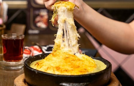 Istanbul Culinary Tour: Discover Local Flavors and Street Foods