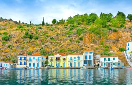 Cultural Tour of Athens and Delphi with Coach Transport