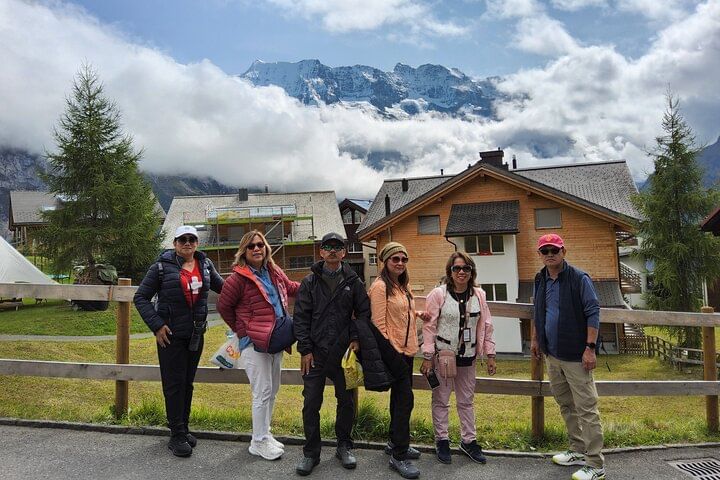 4 Days Swiss Alps Tour Zermatt, Jungfrau Region and Hidden Gems