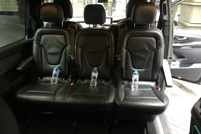 Private transfers between London Heathrow - London Luton Airports 7
