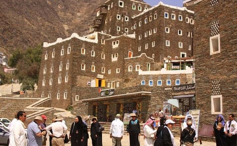 Private Full-Day Cultural Tour of Abha's Top Attractions