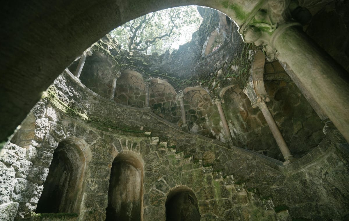 Sintra Half-Day Guided Tour with Pena Palace Tickets Included