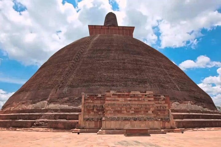 4 Days Tour with Hiking and Scenic Train Ride