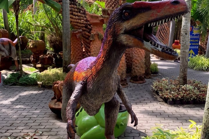 Private Nong Nooch VIP Tour Skywalk Dinosaurs and with Lunch 5