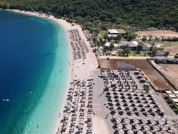 Antisamos beach