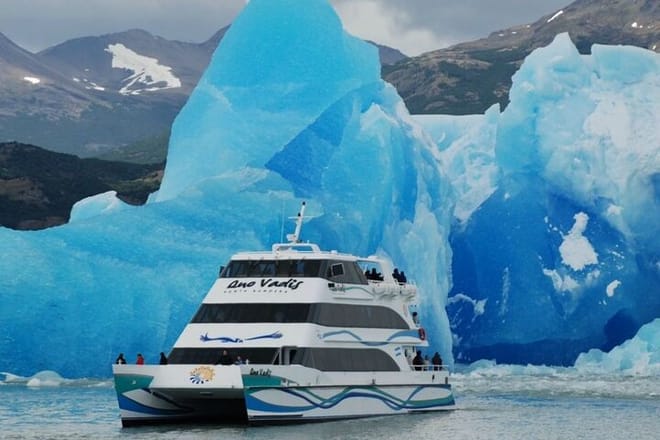 Glaciers Navigation: The highest glacier in the world Spegazzini 6
