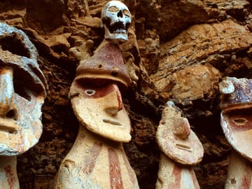 Karajía Sarcophagi and Quiocta Caves Tour in Chachapoyas