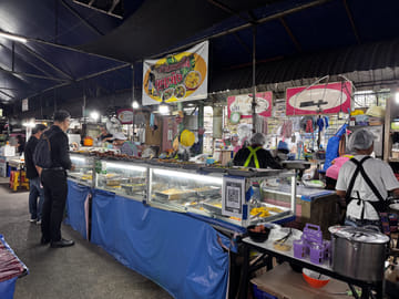 Taste of Rattanakosin: Old Town Morning Food Tour