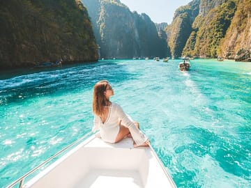 Phuket to Maya and Phi Phi Island withLunch Small Group Tour
