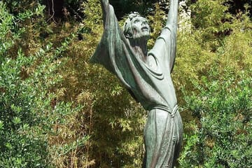 Cultural Walking Tour of Historic Sorrento, Italy
