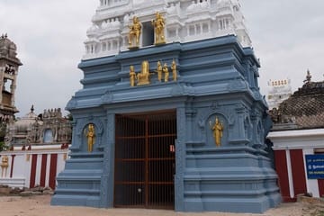 Visit Salt factory and the Famous Munneswaram Hindu Temple From Negombo