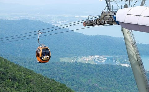 Langkawi Cable Car and Sky Bridge Including Parasailing Sensation