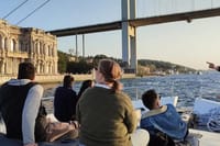 Private Bosphorus Yacht Cruise in Istanbul – Luxury Yacht Tour
