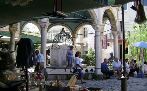 Izmir Culinary Walking Tour: Taste Traditional Turkish Dishes
