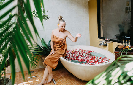 Nusa Dua Tour: Waterblow Beach, Spa, and Sunset Experience