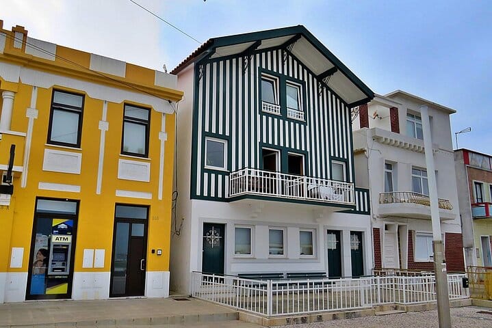 AVEIRO & COSTA NOVA: Full-Day Private Tour from Porto